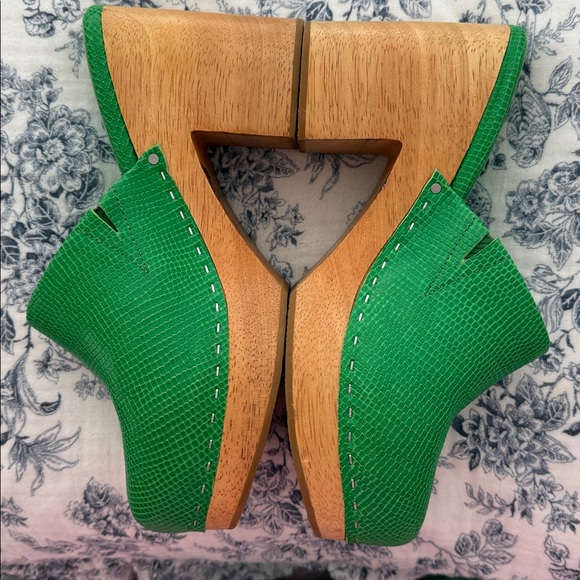 Charlotte Stone Marlo Clogs in Hot Mint Green Embossed Leather - Picture 7 of 12